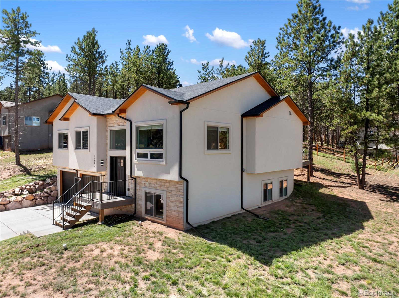 1382 Ridgestone Drive