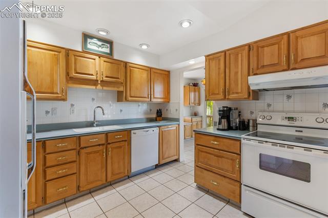 1051 Forest Hill Road
