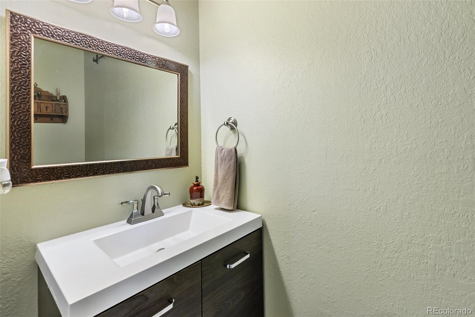 1625 N Mountain Estates Road