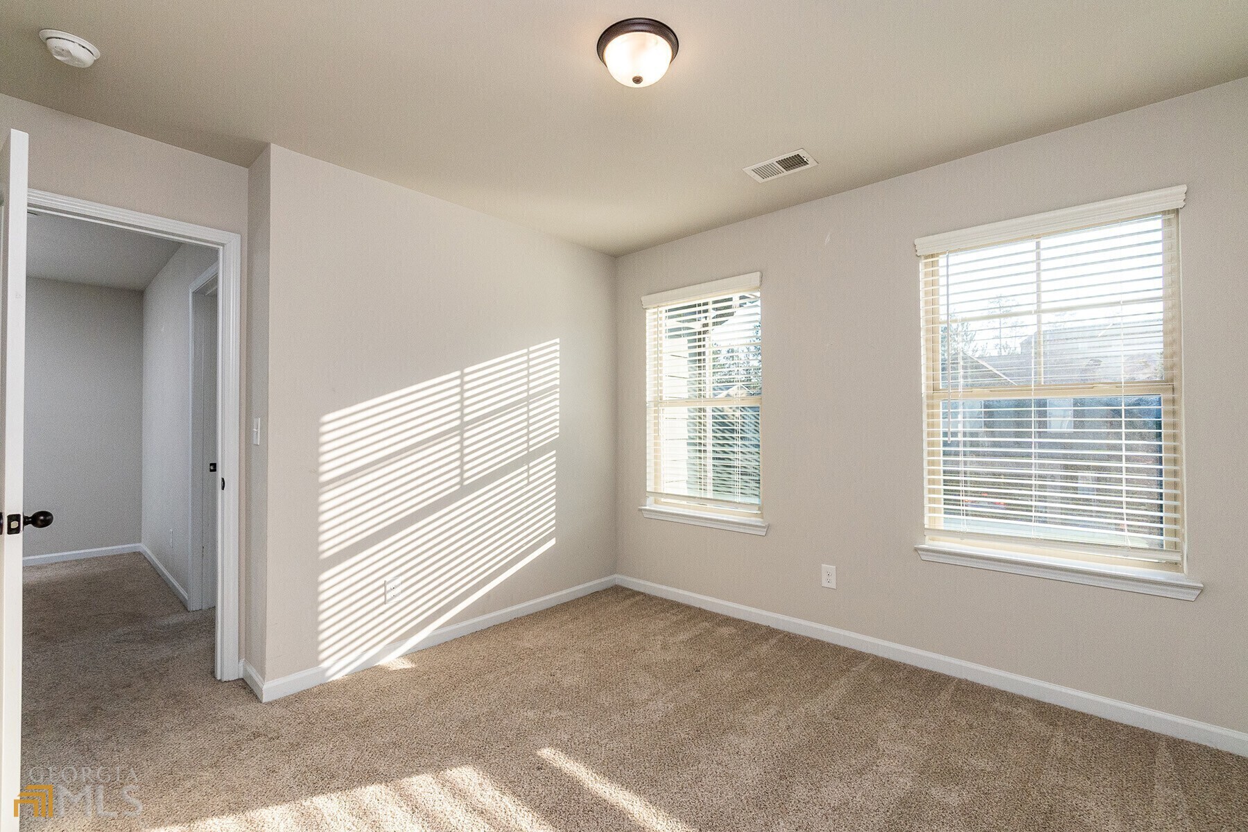 5752 Woodside Crossing
