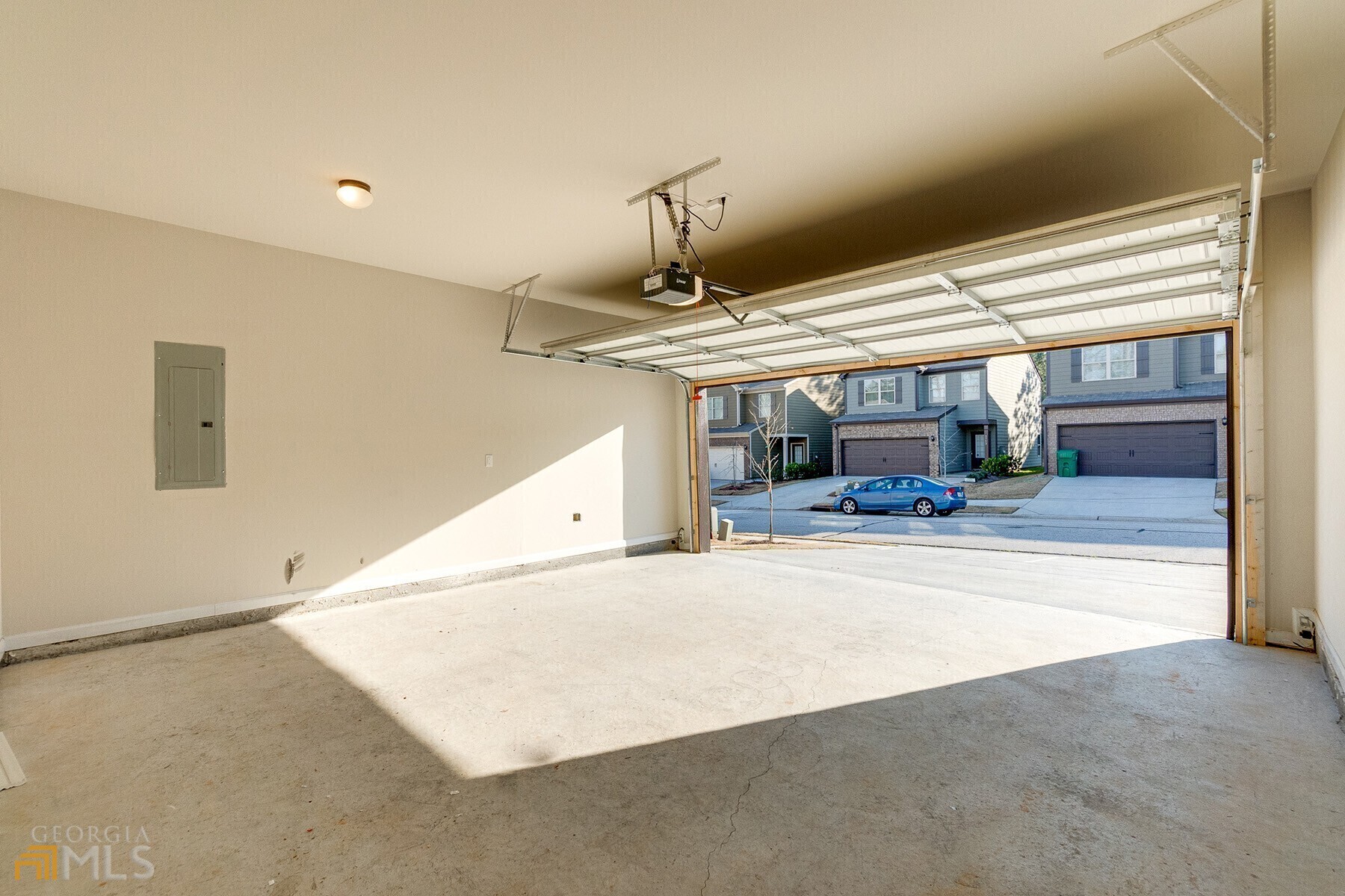 5752 Woodside Crossing