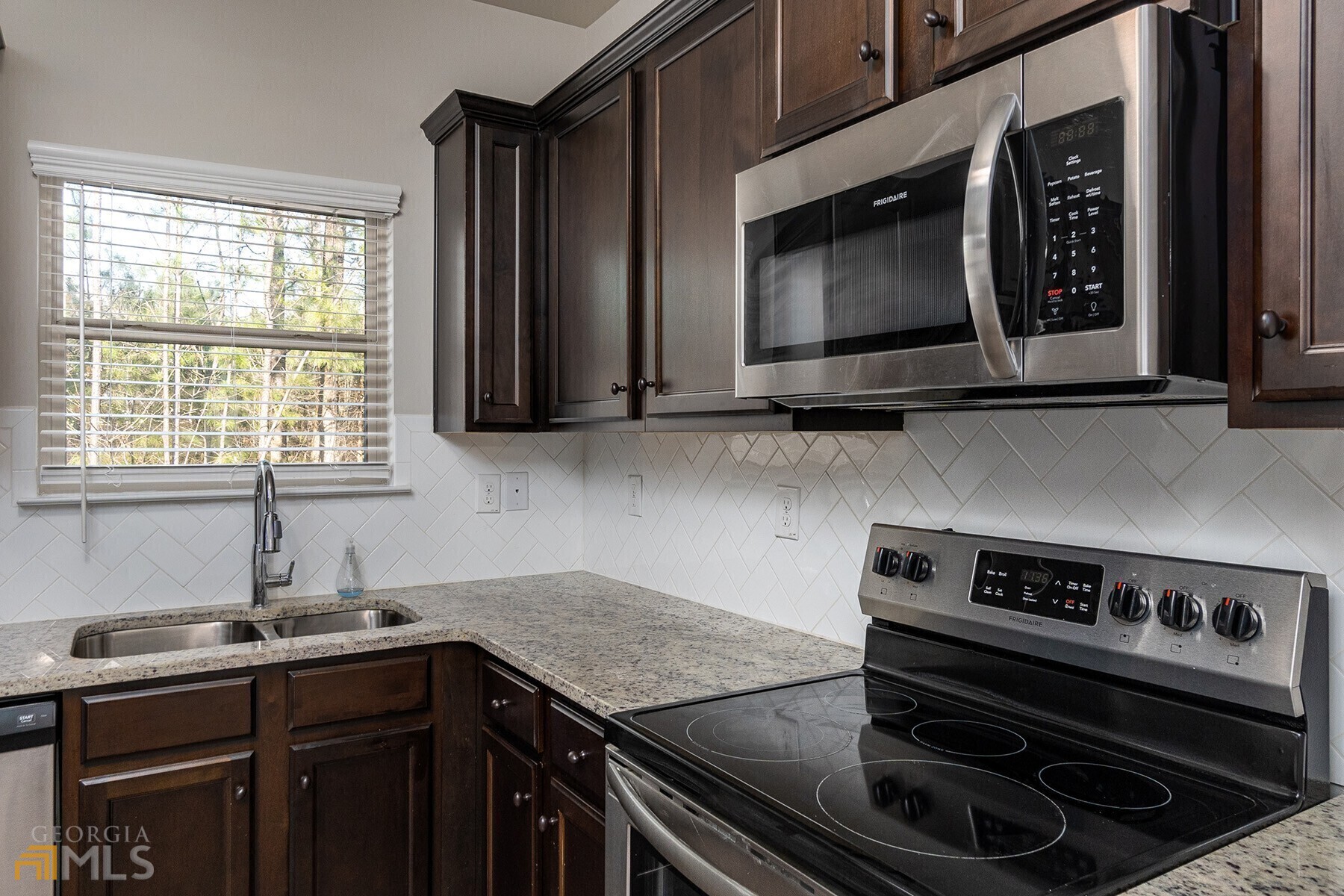 5752 Woodside Crossing