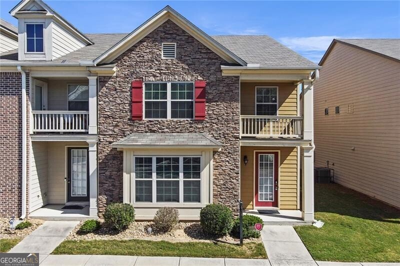 5704 Radford Loop