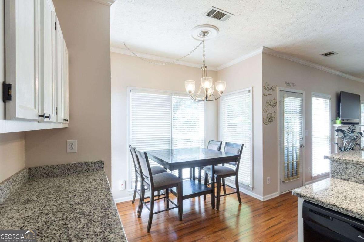 922 Heartwood Circle