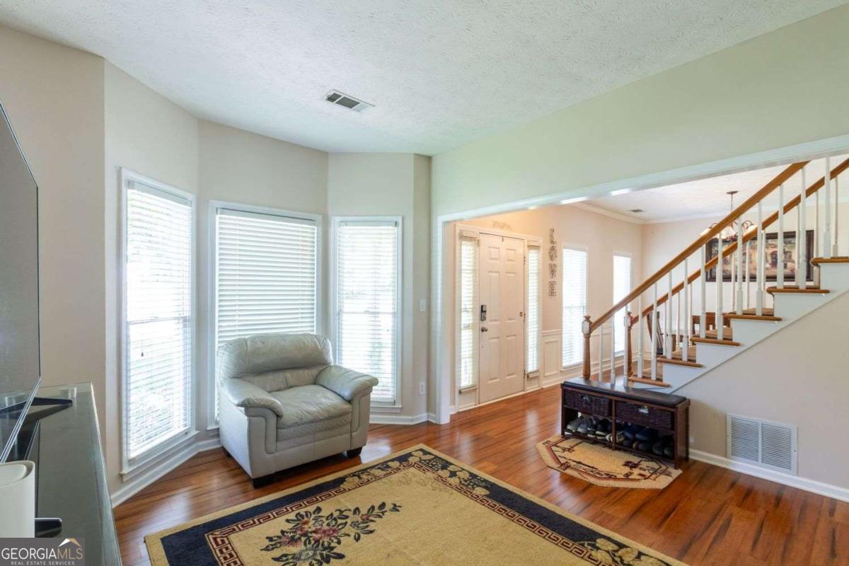 922 Heartwood Circle
