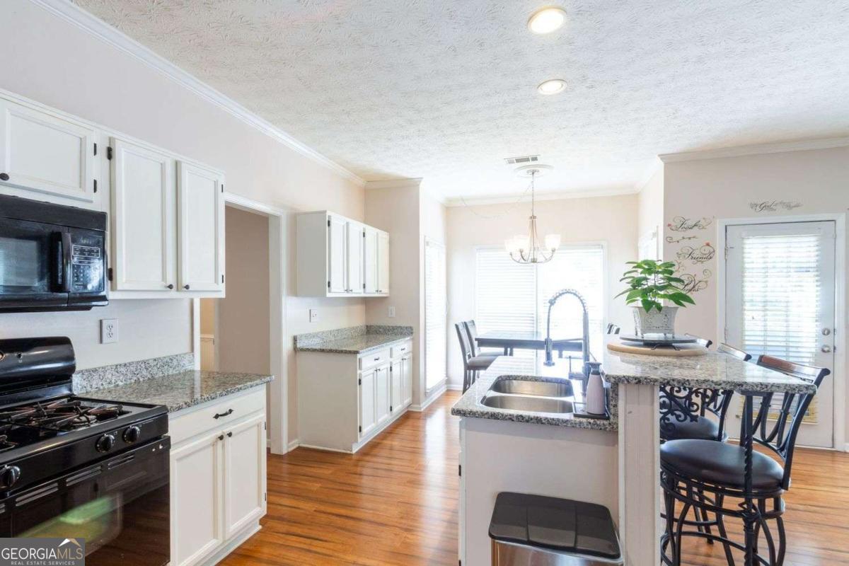 922 Heartwood Circle