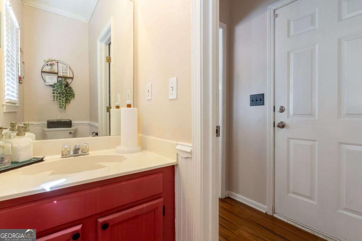 922 Heartwood Circle