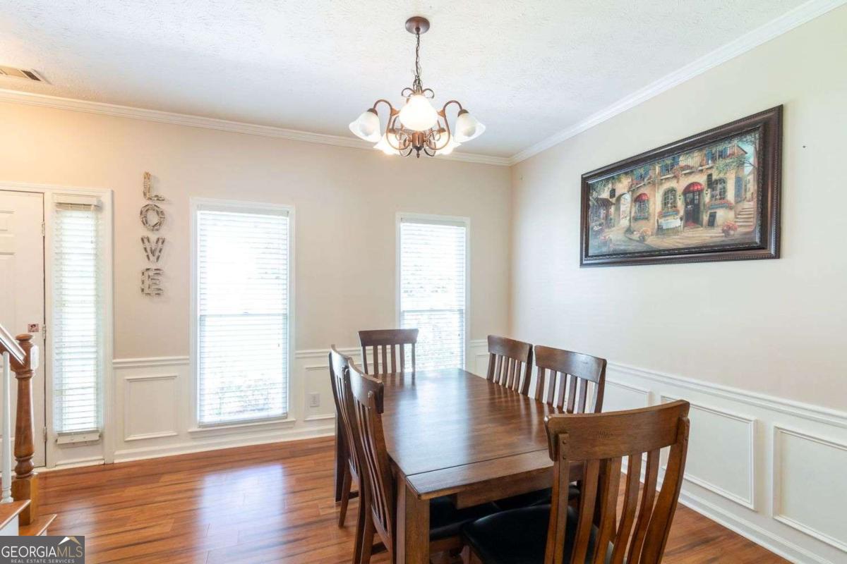922 Heartwood Circle