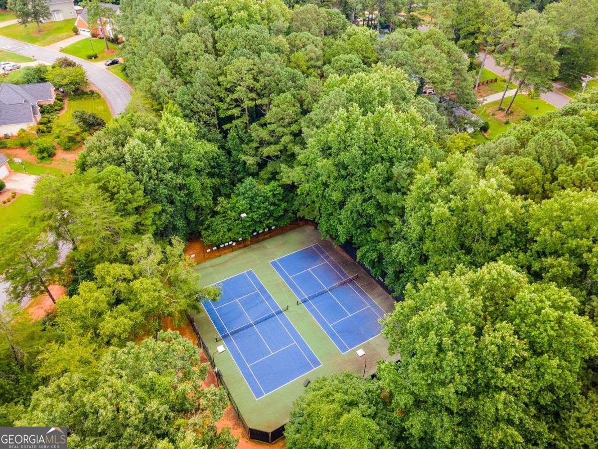 922 Heartwood Circle