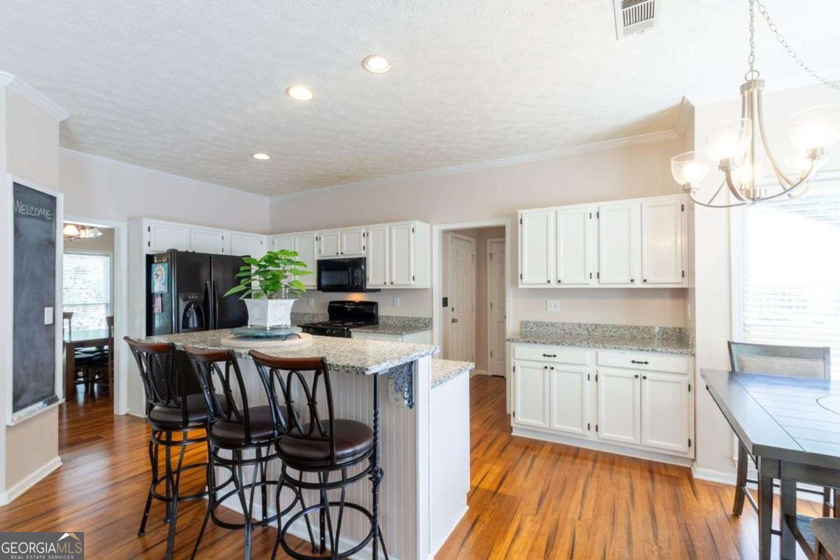 922 Heartwood Circle