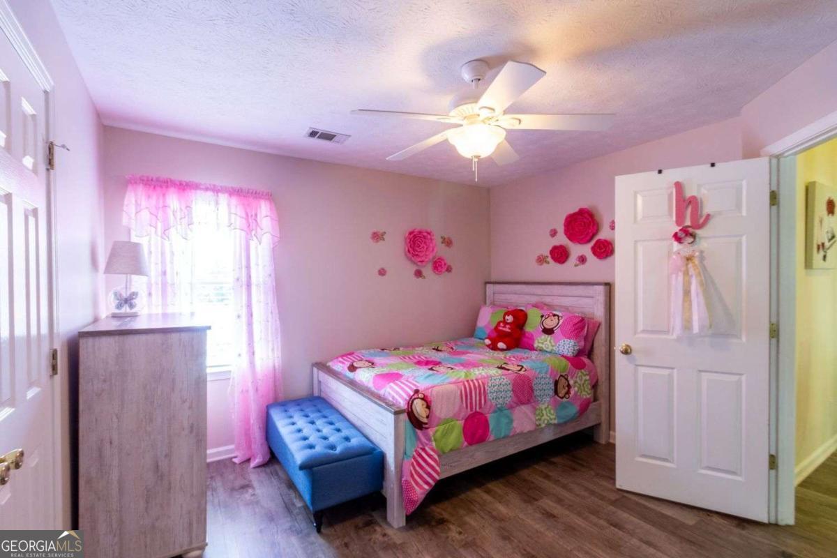 922 Heartwood Circle