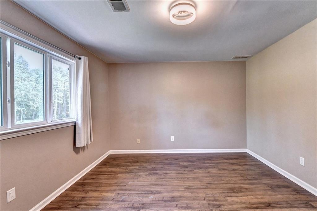 955 Old Loganville Road