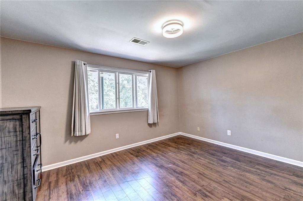 955 Old Loganville Road
