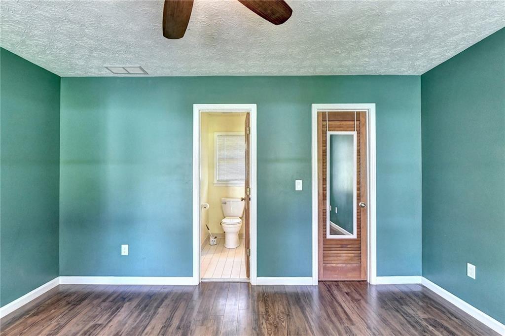 955 Old Loganville Road