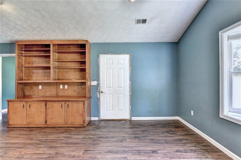 955 Old Loganville Road