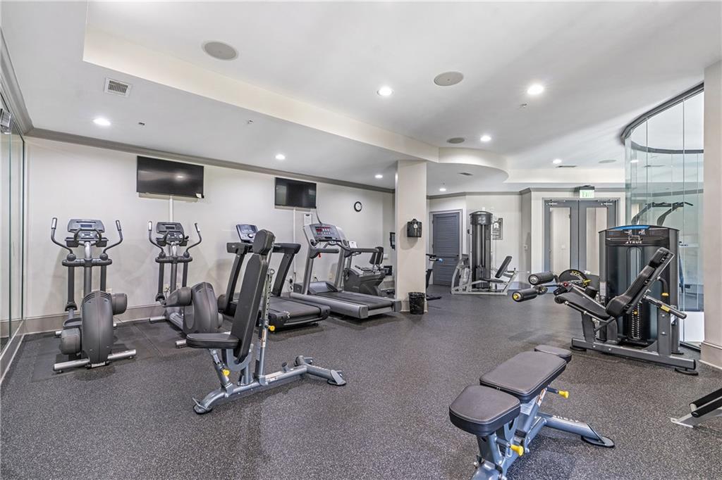 3621 Vinings Slope SE Unit 3204