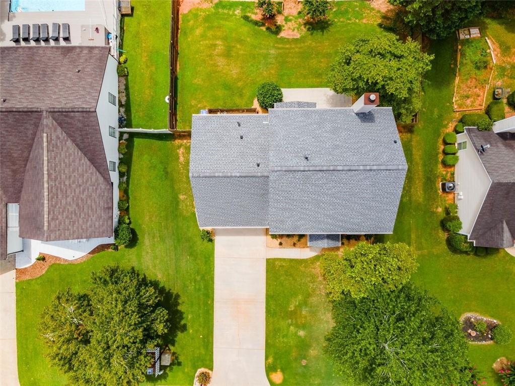 922 Heartwood Circle