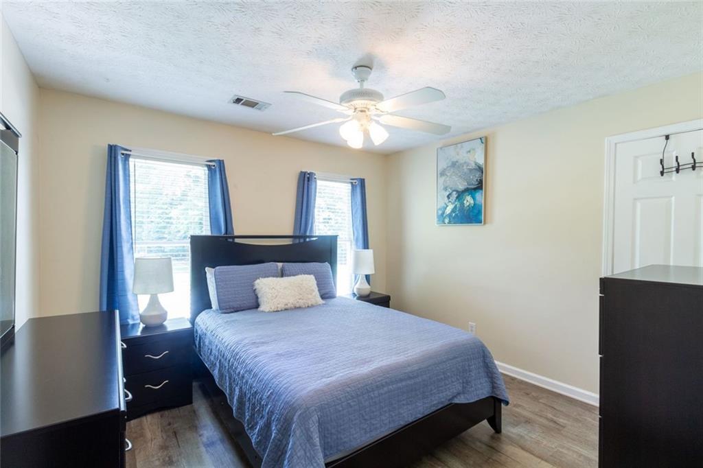 922 Heartwood Circle