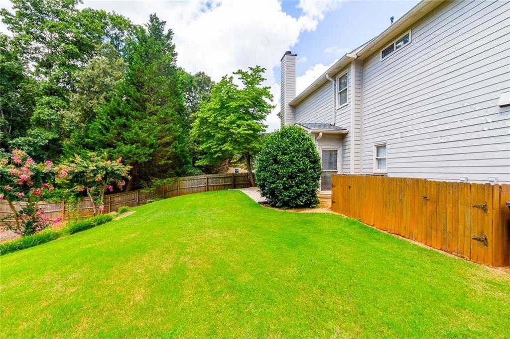 922 Heartwood Circle
