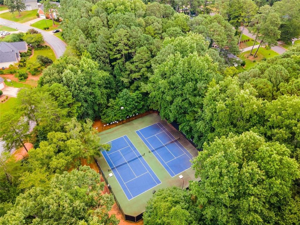 922 Heartwood Circle