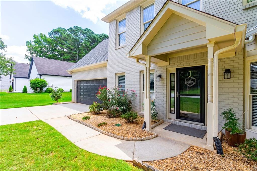 922 Heartwood Circle