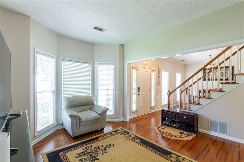 922 Heartwood Circle