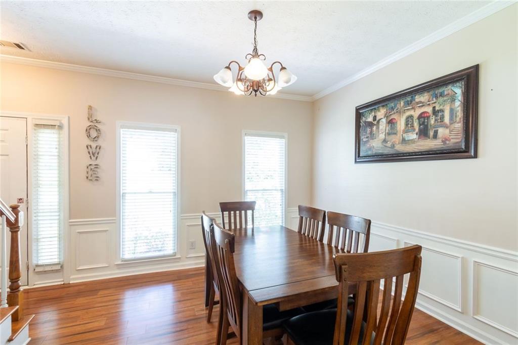 922 Heartwood Circle