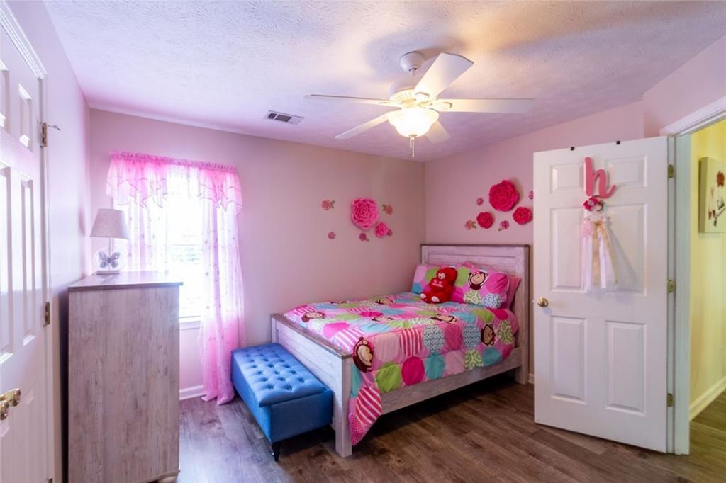 922 Heartwood Circle