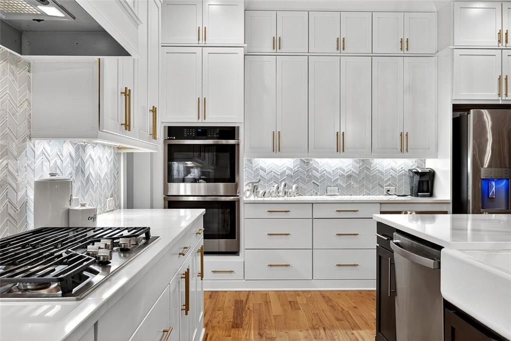 2200 Ellis Mountain Drive SW