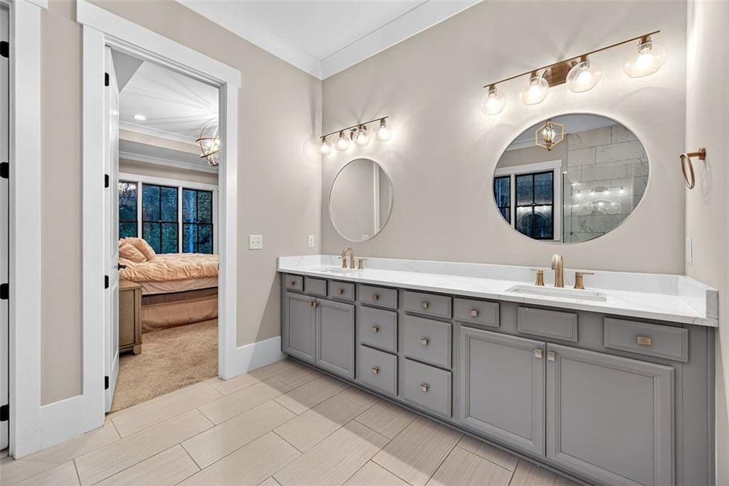 2200 Ellis Mountain Drive SW