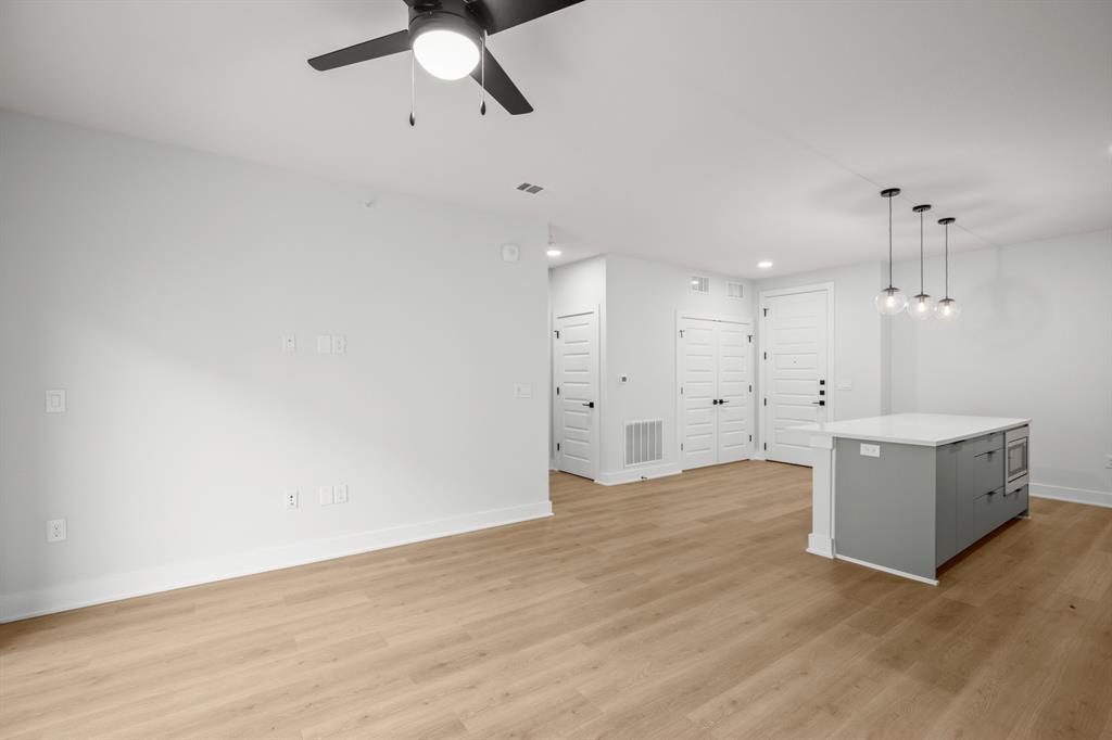 2500 Longview ST # 420