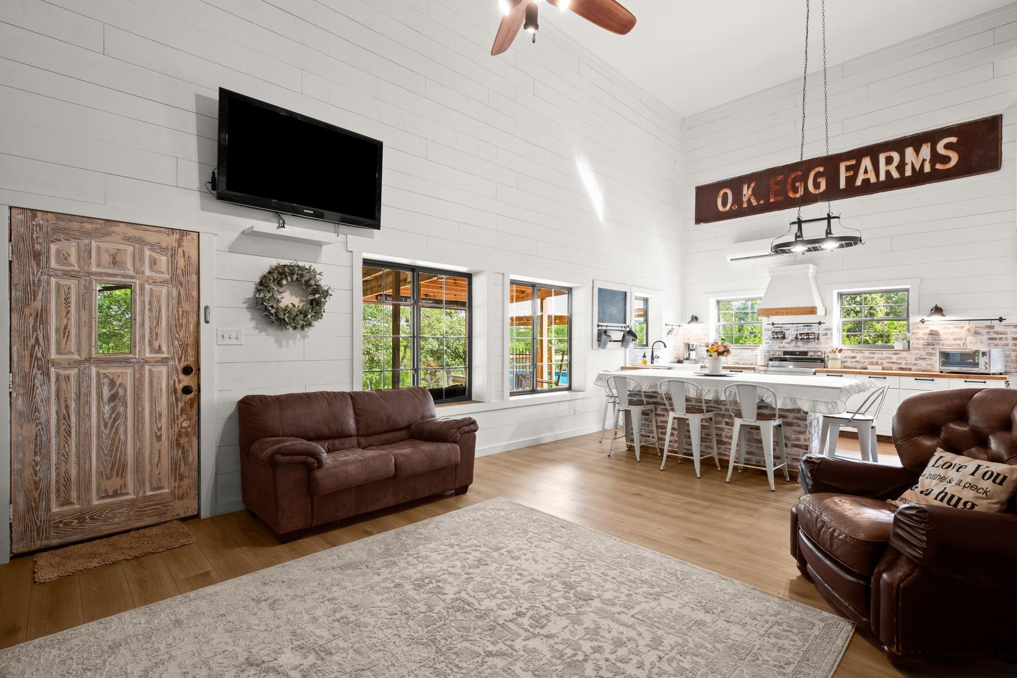 320 Pecan 3 BR