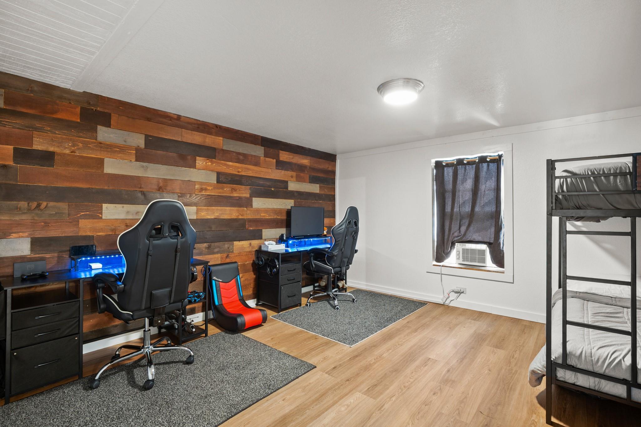 320 Pecan 3 BR