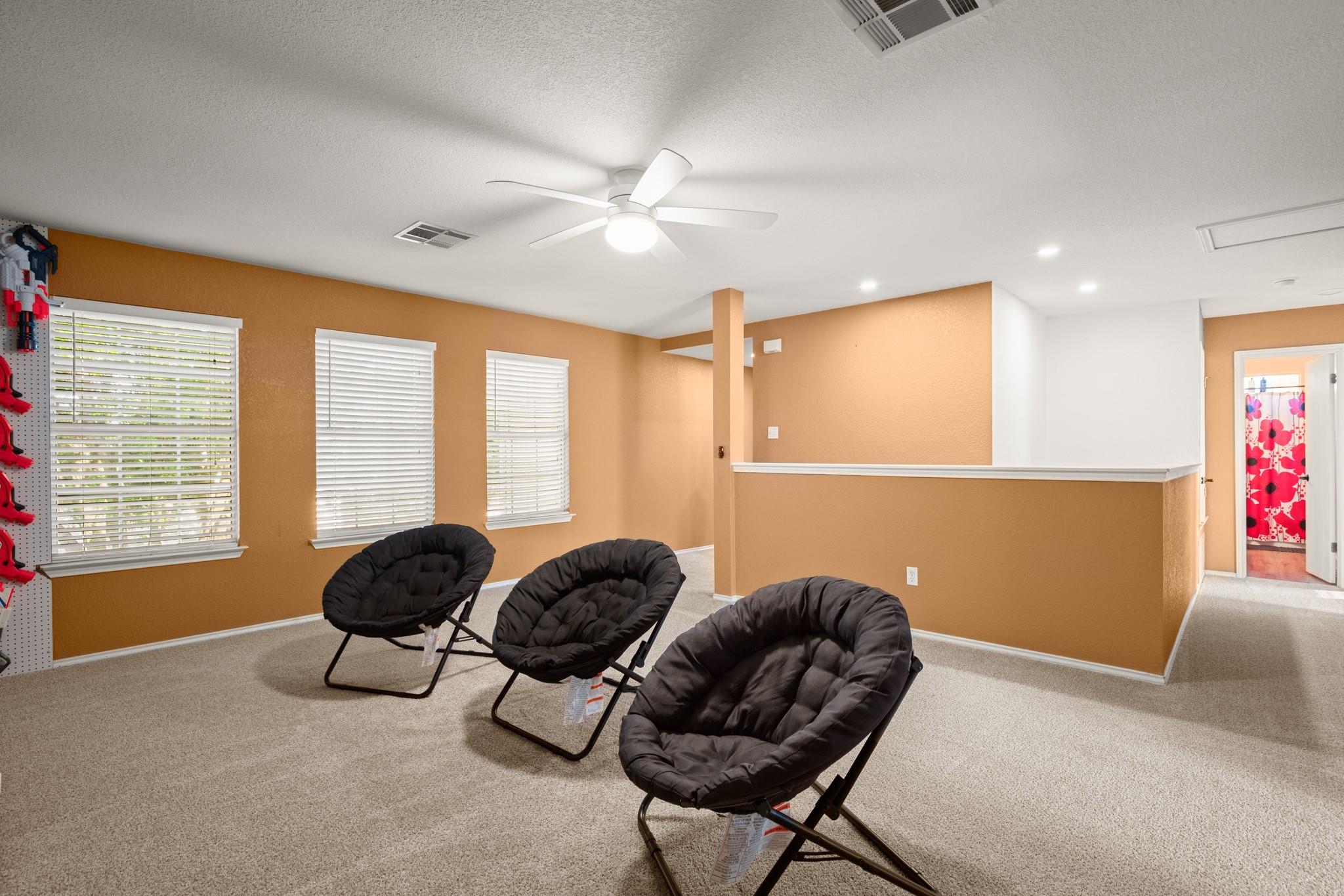 12305 Kelton DR