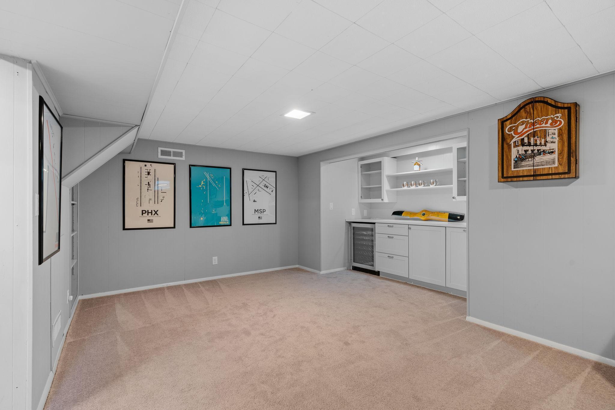 2644 Hampshire Avenue S