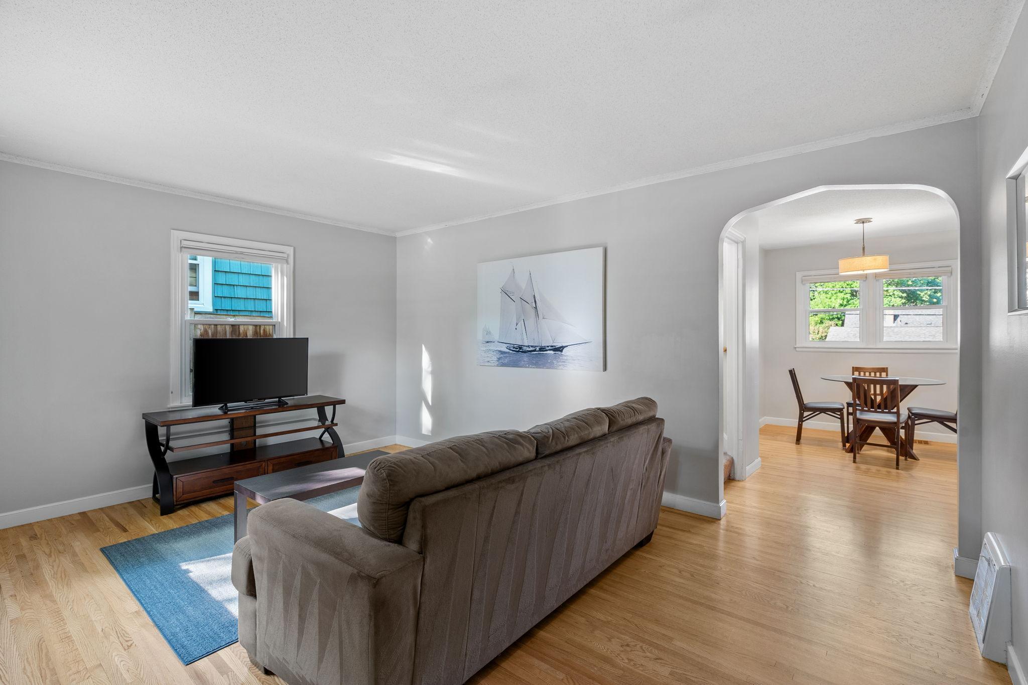 2644 Hampshire Avenue S