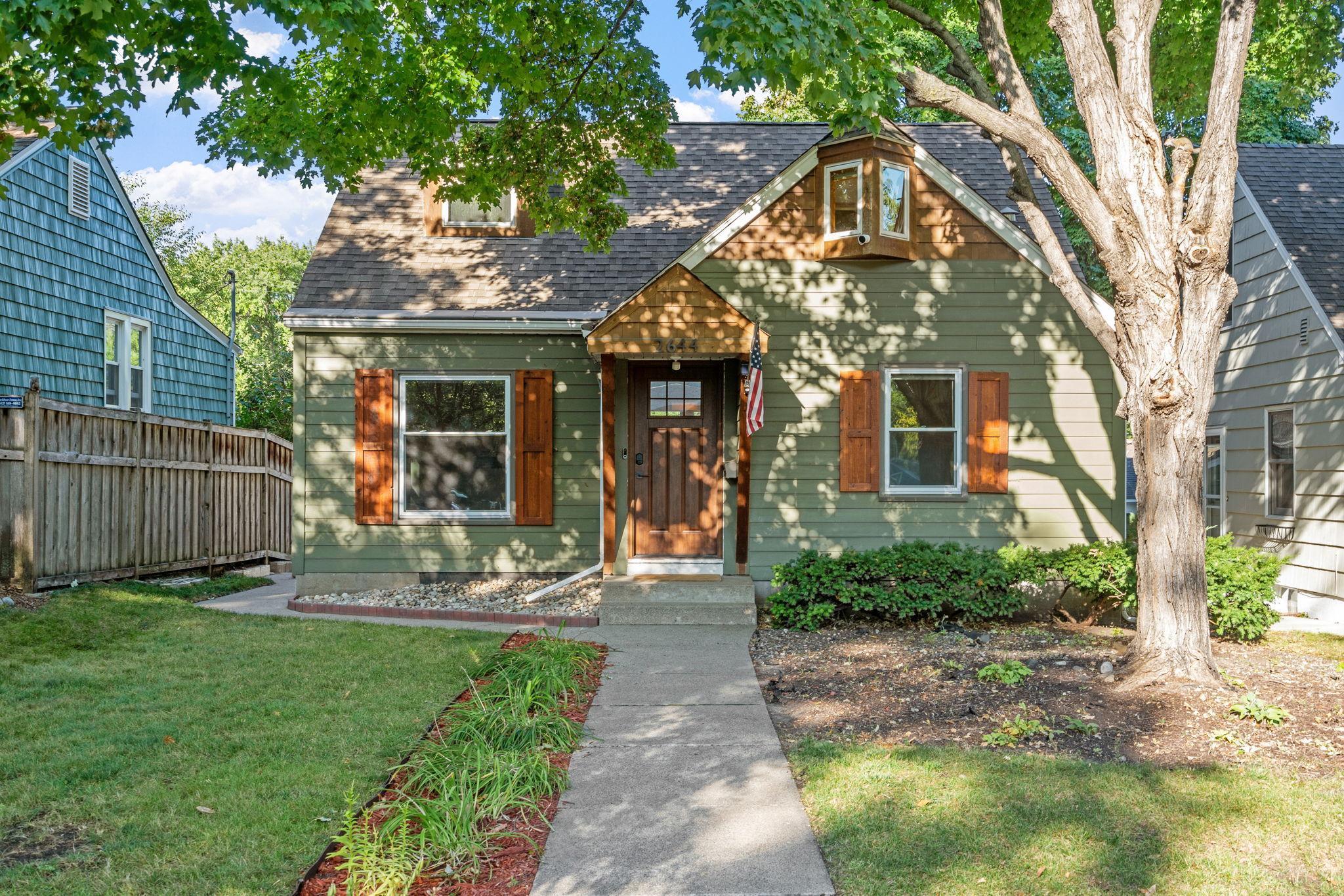 2644 Hampshire Avenue S