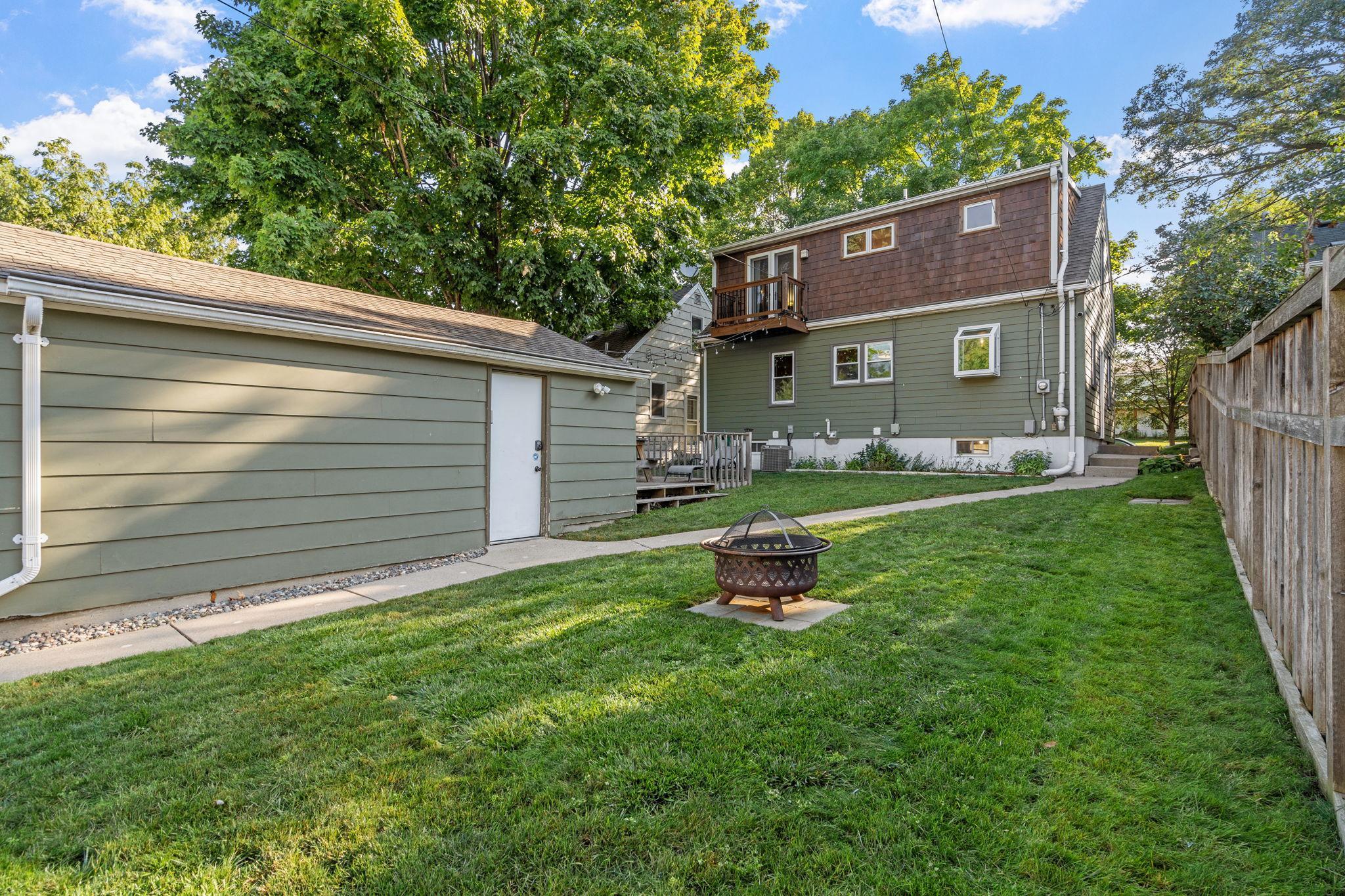 2644 Hampshire Avenue S