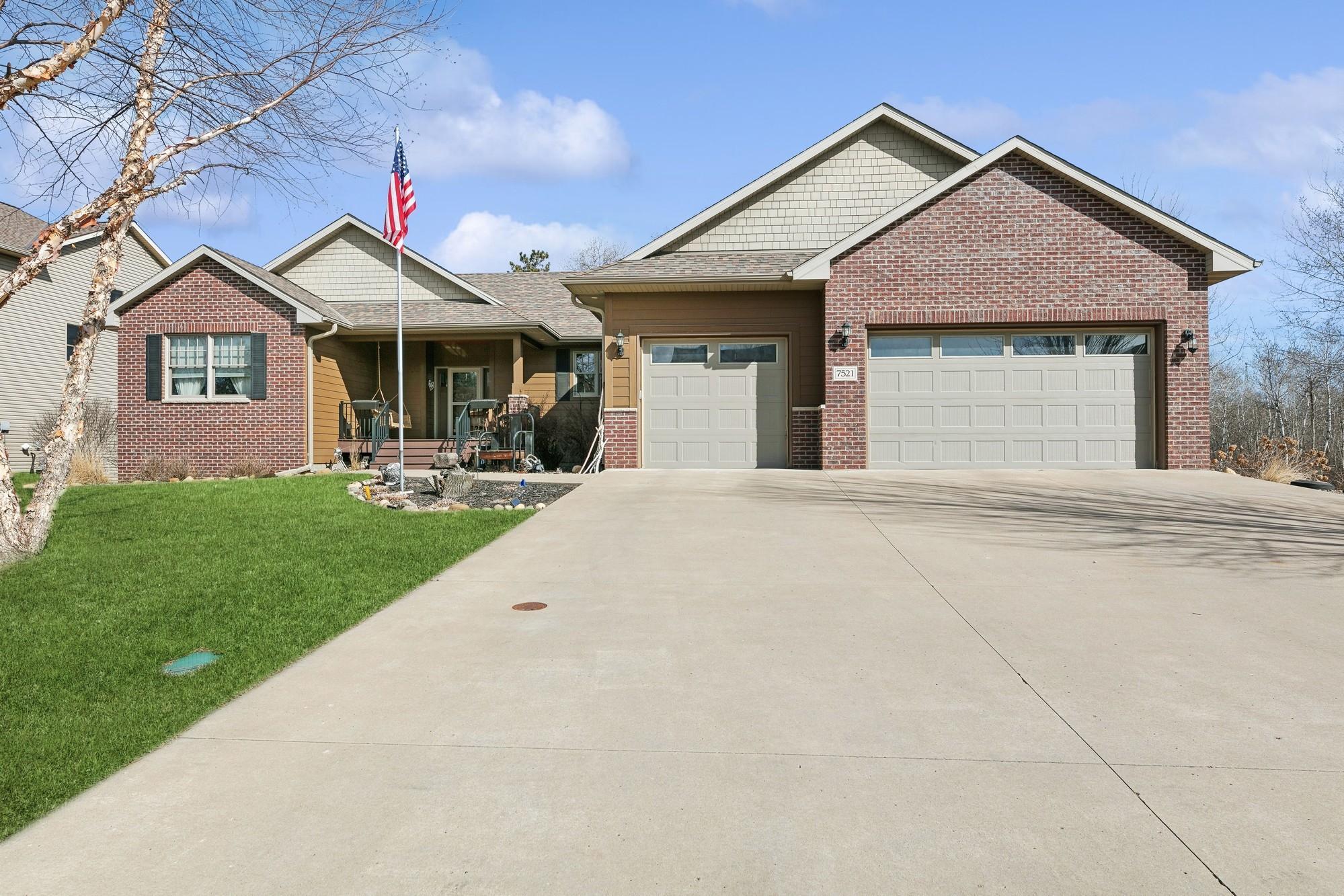 7521 163rd Avenue NW