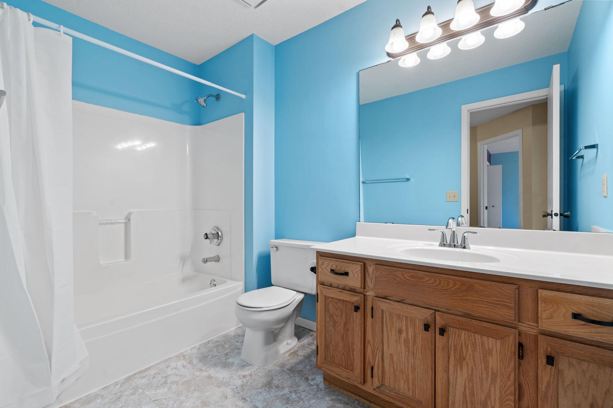 526 Lovell Avenue Unit: 2