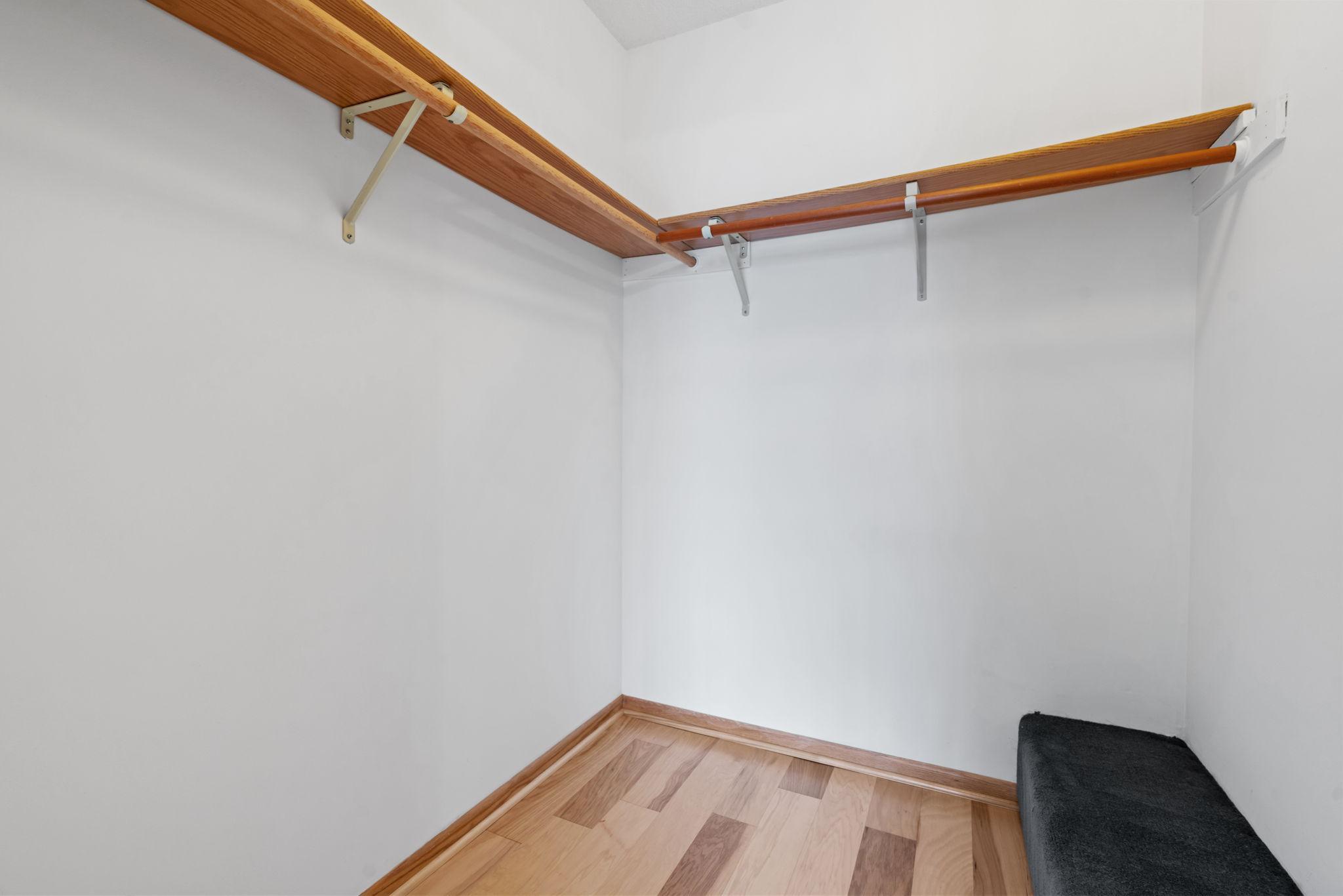 526 Lovell Avenue Unit: 2