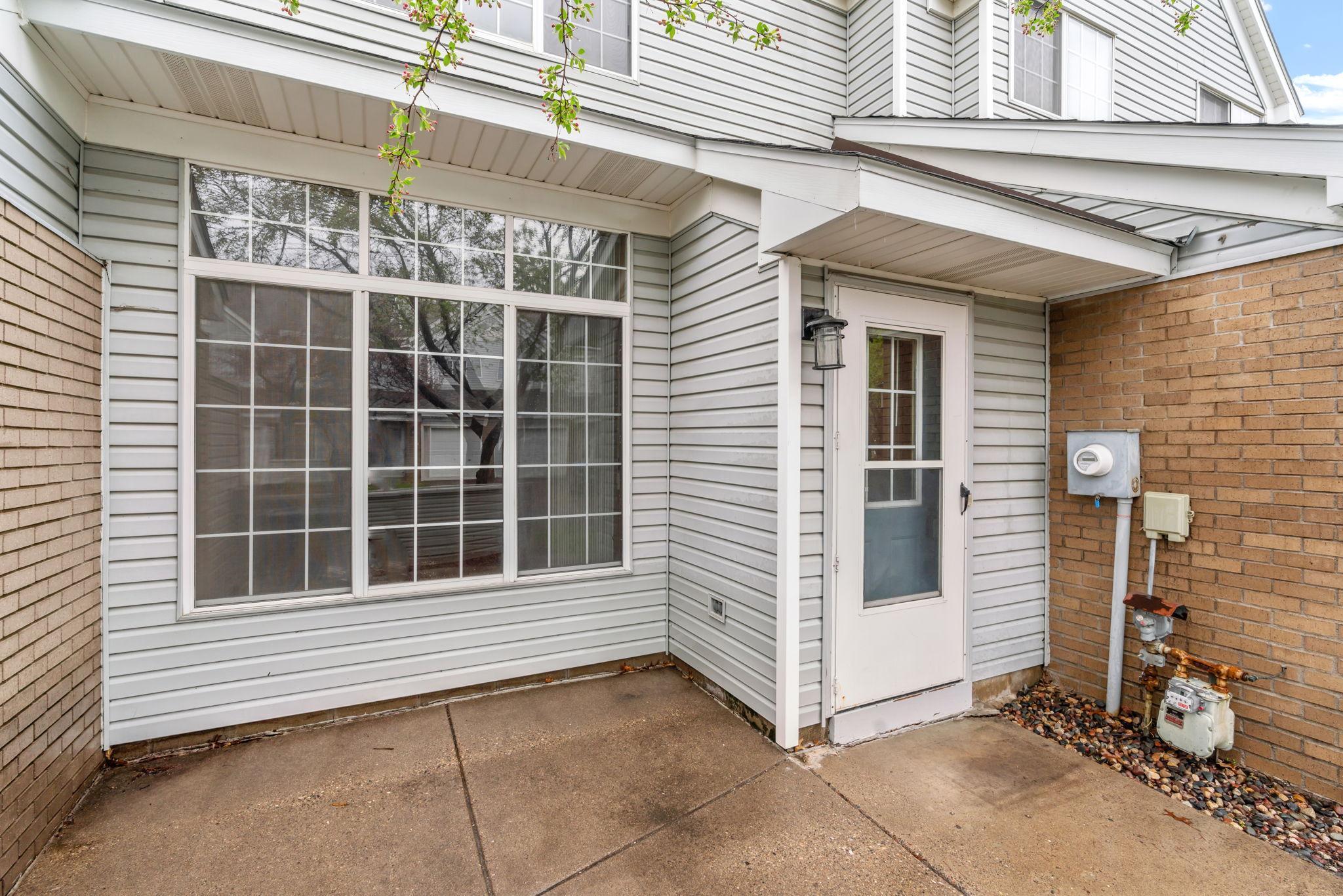 526 Lovell Avenue Unit: 2