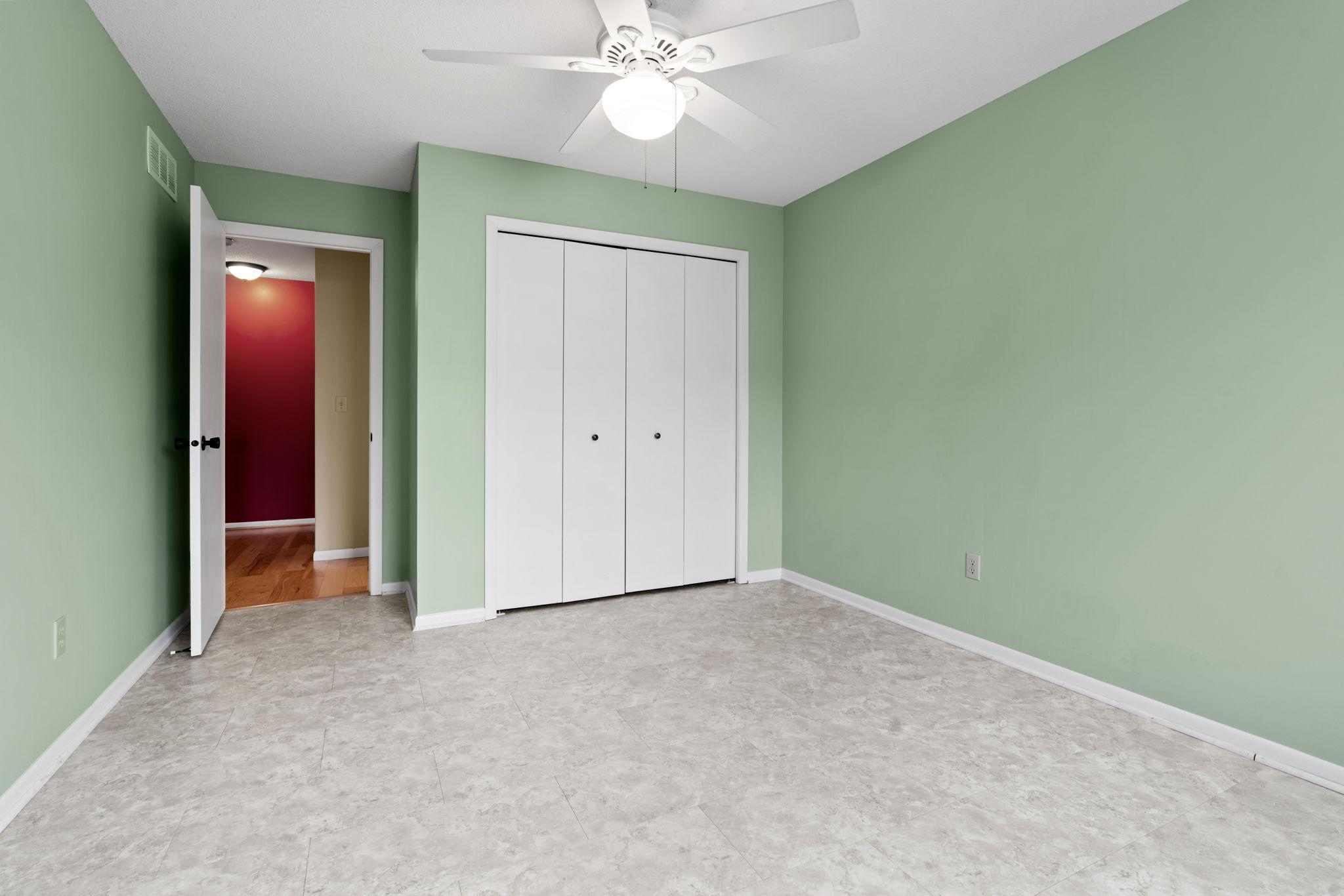 526 Lovell Avenue Unit: 2