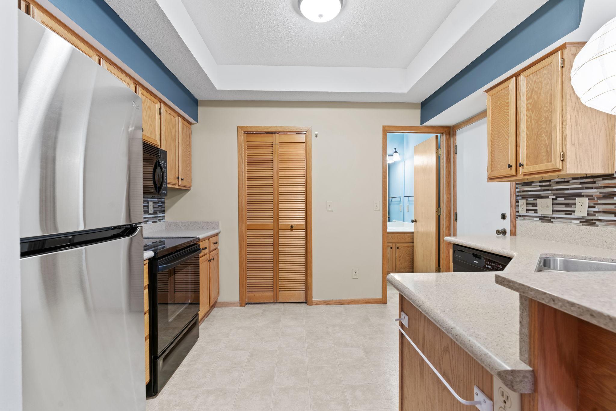 526 Lovell Avenue Unit: 2