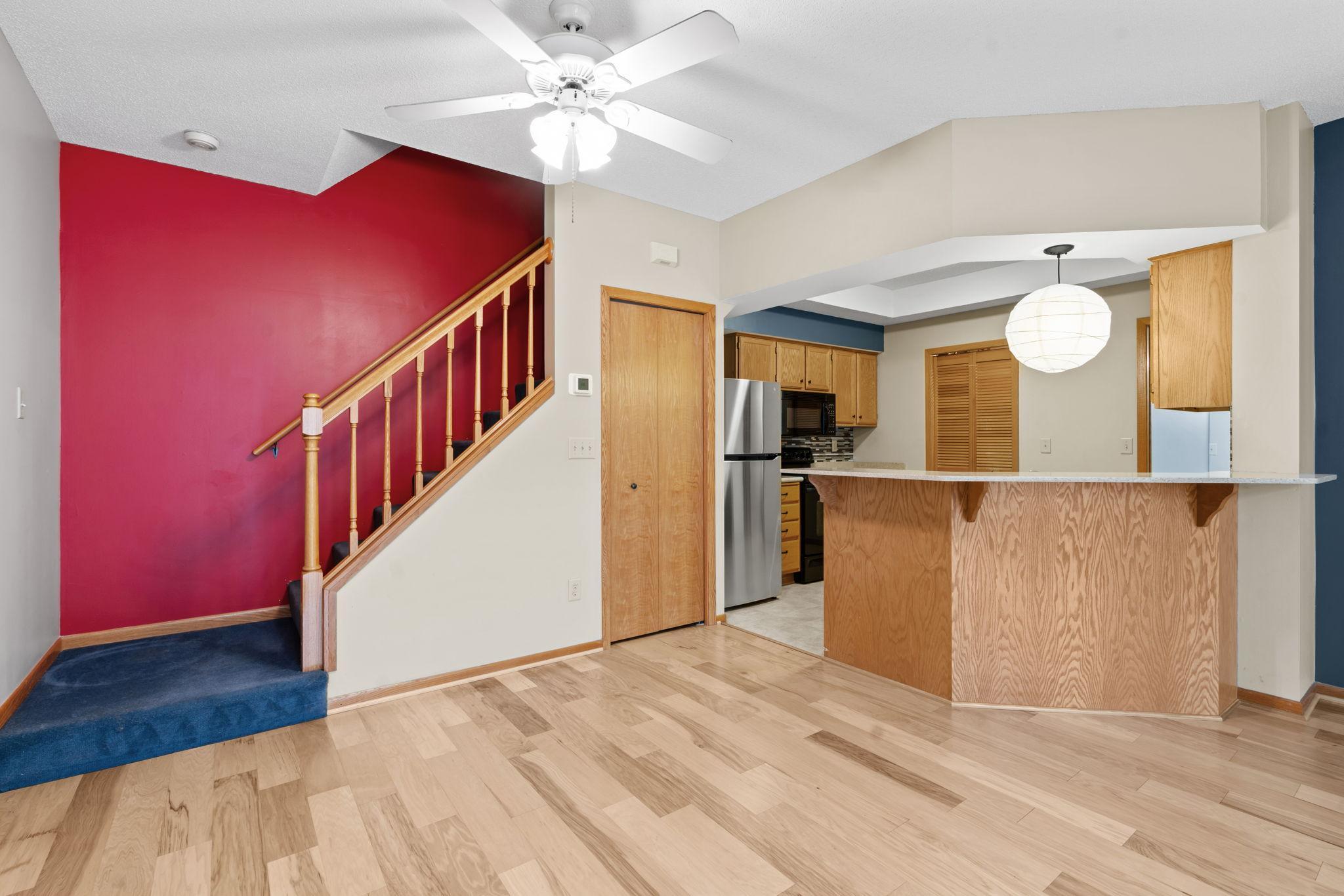 526 Lovell Avenue Unit: 2