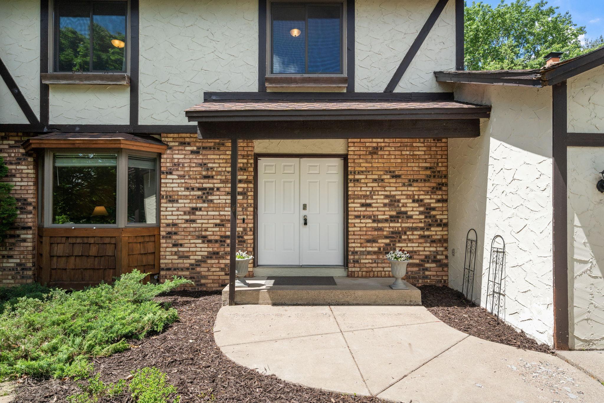 9945 Union Terrace Lane N