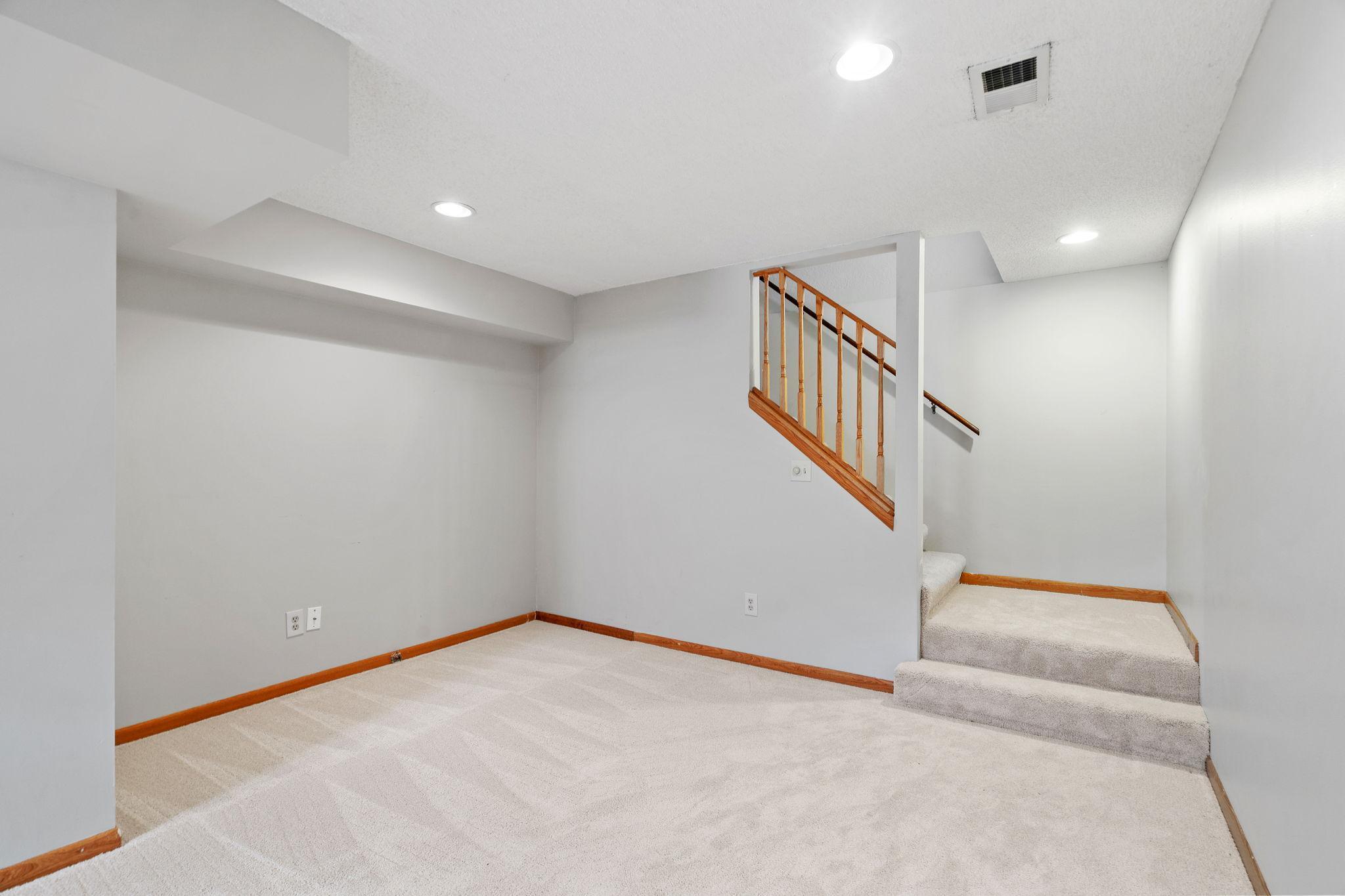 9945 Union Terrace Lane N