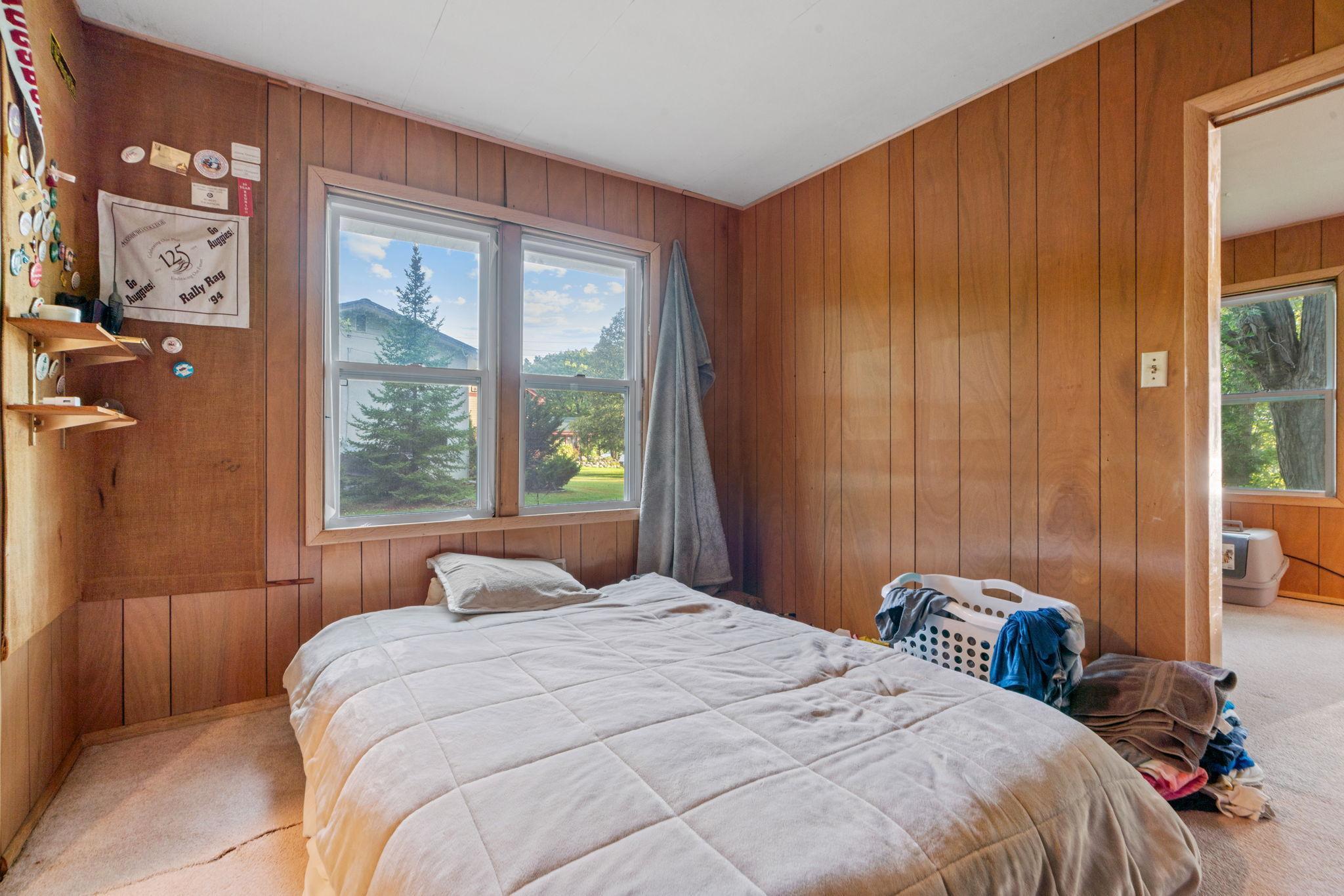 16880 Saint Marys Drive S