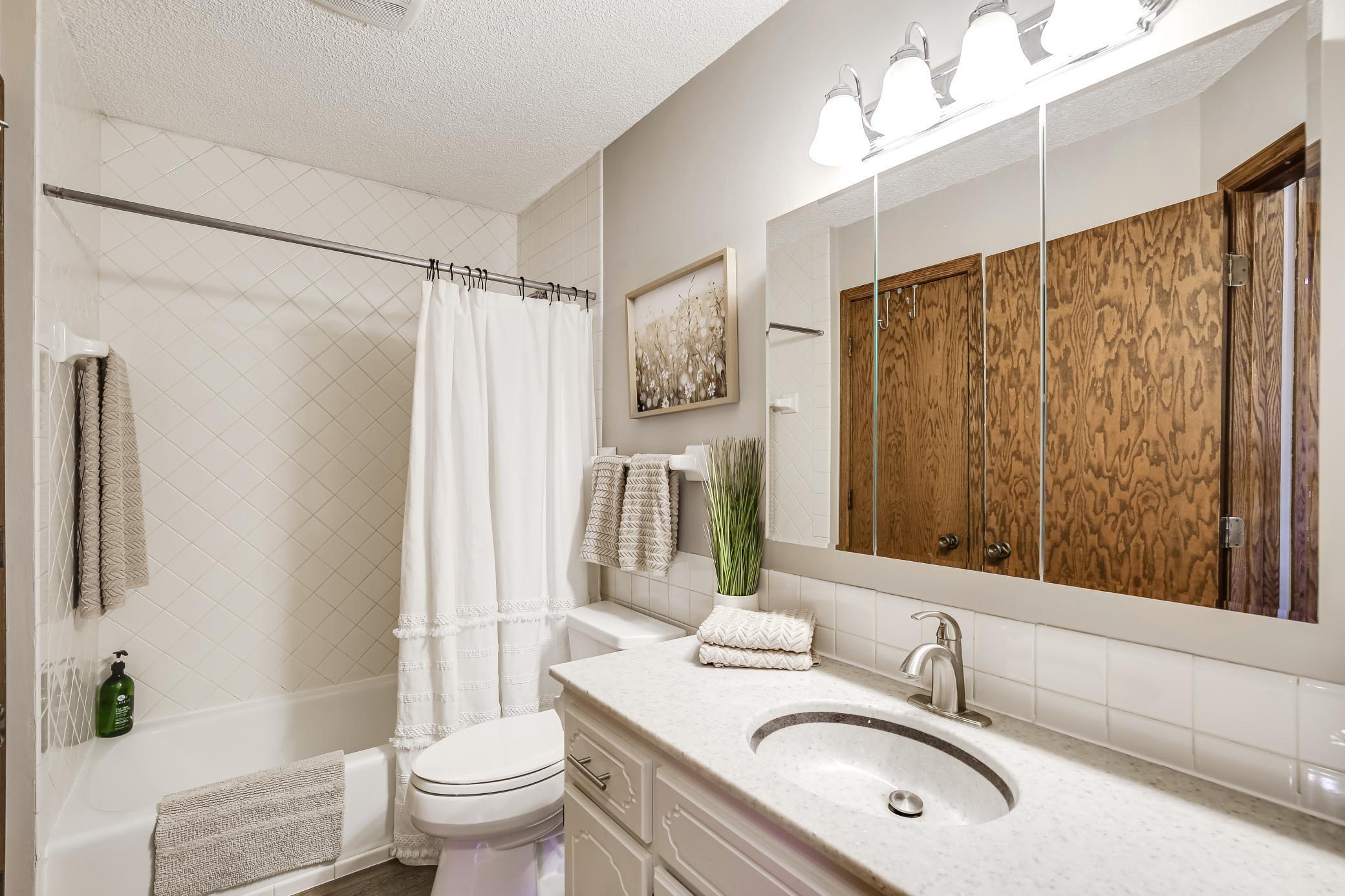 12177 Jefferson Street NE