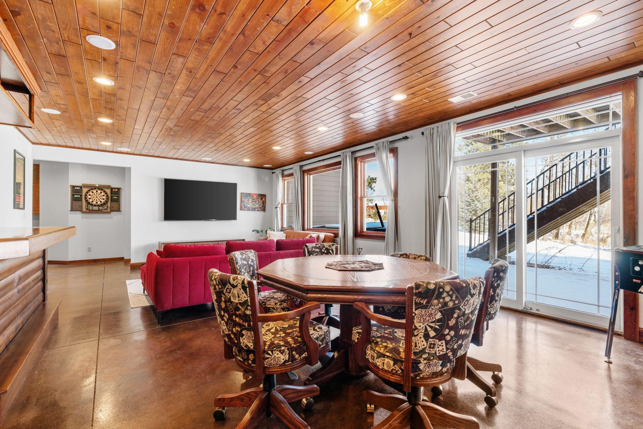 7521 163rd Avenue NW